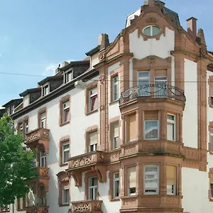Budgetrooms - Private Rooms&kitchen Im Souterrain Aparthotel City Airport Mannheim